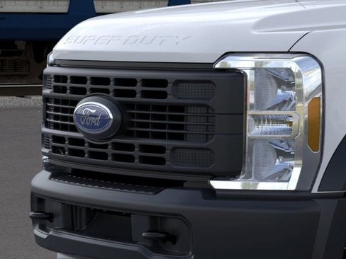 New 2026 Ford F550 2WD Regular Cab Super Duty image 19