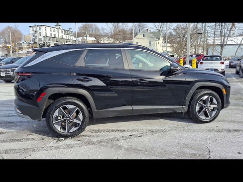 Certified 2025 Hyundai Tucson SEL image 9