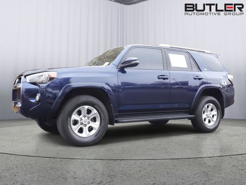 Used 2015 Toyota 4Runner SR5 Premium image 1