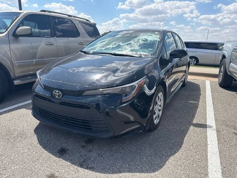 Used 2024 Toyota Corolla LE FWD image 1