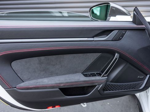 Certified 2026 Porsche 911 GT3 RWD image 36
