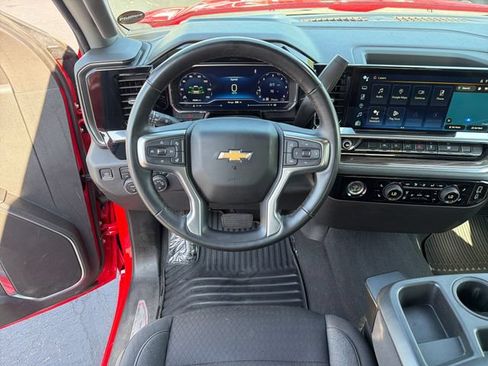 Certified 2023 Chevrolet Silverado 1500 LT AWD/4WD image 13