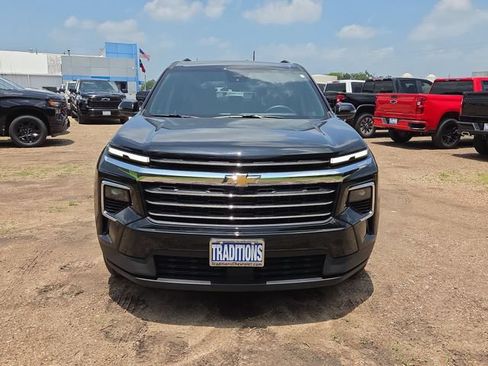 Certified 2026 Chevrolet Traverse LT FWD image 36