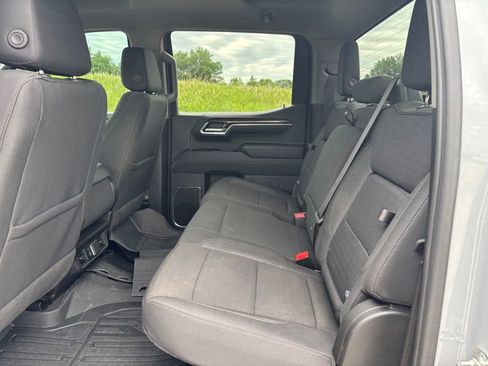 Used 2024 GMC Sierra 1500 Elevation w/ LPO, Elevation Black Package AWD/4WD image 10