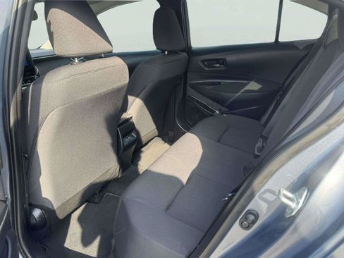 Used 2025 Toyota Corolla LE FWD image 38