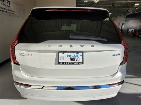 New 2026 Volvo XC90 B6 Ultra w/ Protection Package image 5