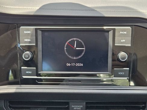 Used 2024 Volkswagen Jetta S FWD image 8