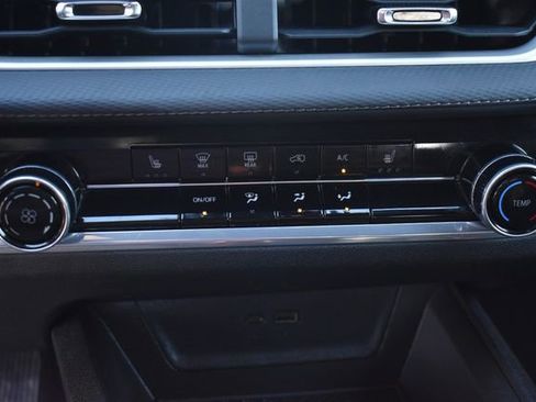 Certified 2025 Chevrolet Equinox LT image 26