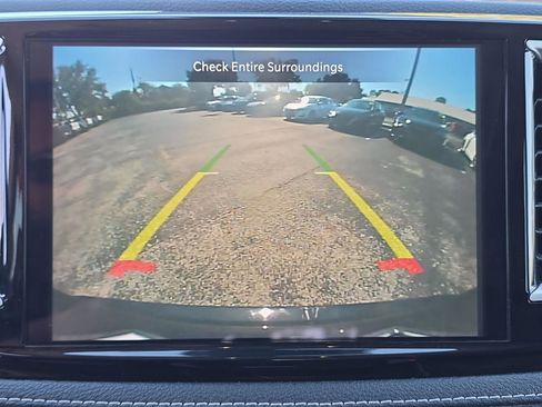 Used 2024 Chrysler Pacifica Limited image 30