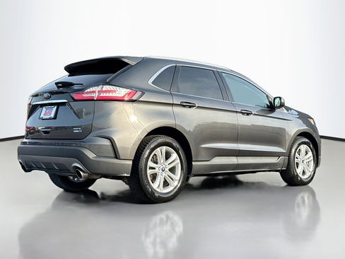Used 2020 Ford Edge SEL image 2
