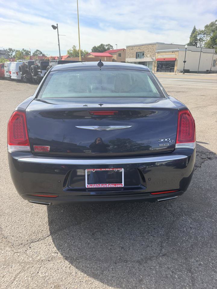 Used 2015 Chrysler 300 C Platinum w/ Light Group RWD image 4