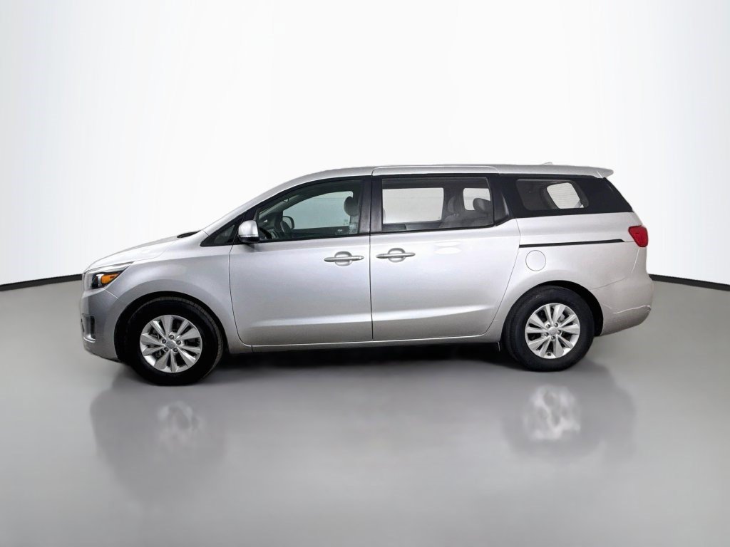 Used 2018 Kia Sedona L FWD image 6