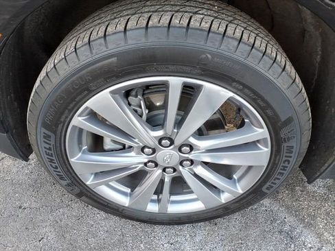 Certified 2024 Cadillac XT5 Premium Luxury image 12