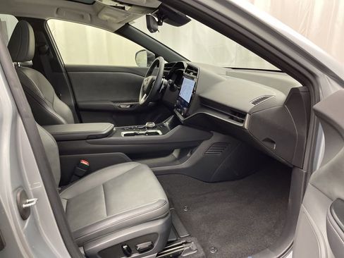 Used 2023 Lexus RZ 450e Premium w/ Technology Package image 28