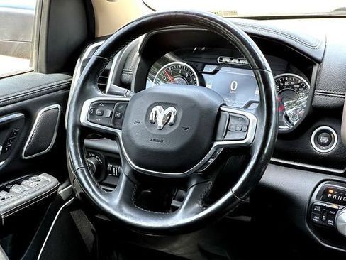 Used 2019 RAM 1500 Laramie AWD/4WD image 30