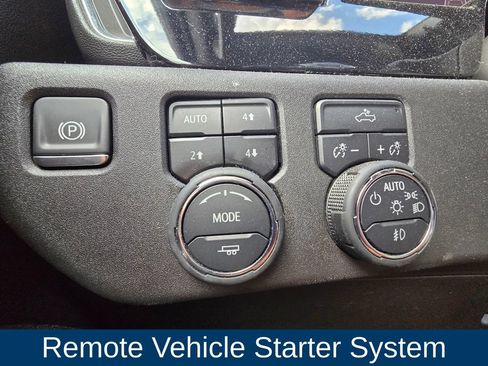 Used 2025 Chevrolet Silverado 1500 RST w/ Convenience Package II AWD/4WD image 23
