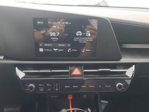 Used 2023 Kia Niro LX FWD image 18