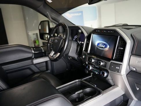 Used 2022 Ford F250 Platinum w/ FX4 Off-Road Package image 27