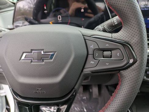 New 2026 Chevrolet Trax RS w/ Sunroof Package FWD image 16