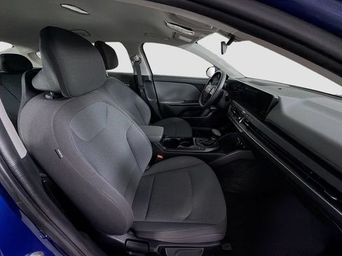 Used 2025 Kia K4 FWD image 27