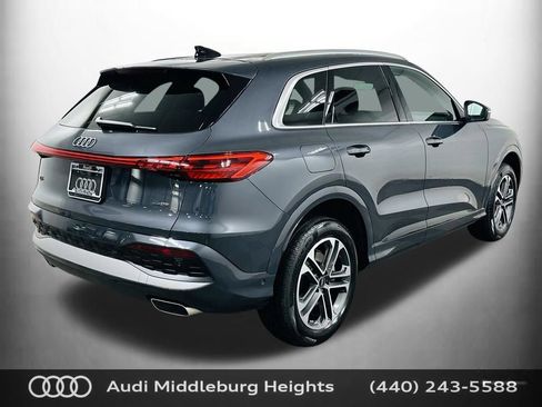Certified 2025 Audi Q5 Premium AWD/4WD image 6