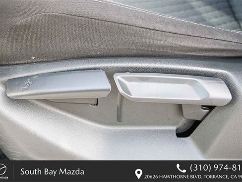 Used 2018 Volkswagen Tiguan S image 20