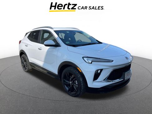 Used 2024 Buick Encore GX Sport Touring image 1