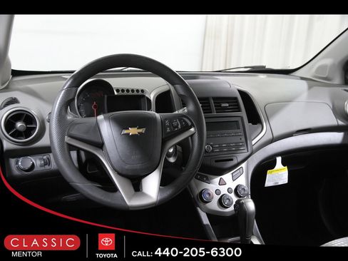 Used 2016 Chevrolet Sonic LS image 6
