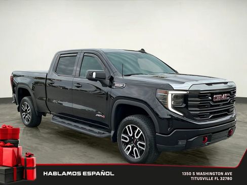 Certified 2022 GMC Sierra 1500 AT4 w/ AT4 Premium Package image 12