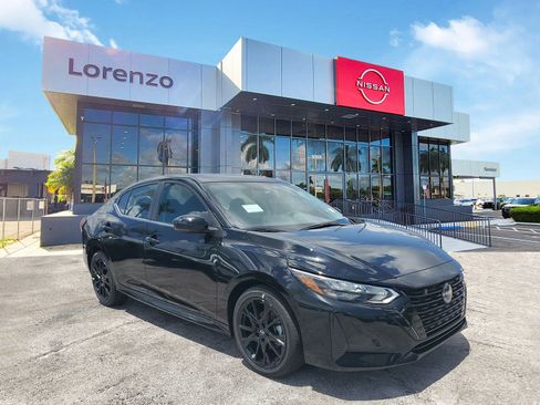 New 2025 Nissan Sentra SR w/ Midnight Edition image 3