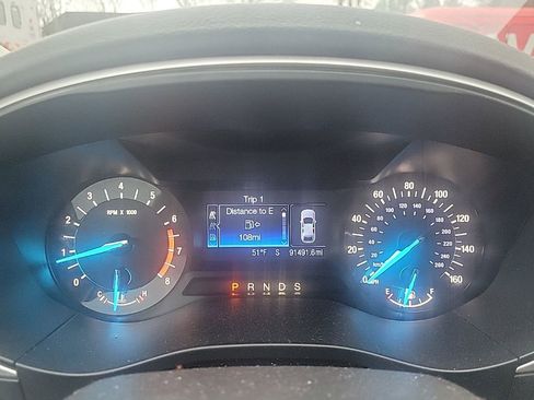 Used 2014 Ford Fusion SE image 10