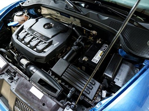 Used 2018 Volkswagen Beetle 2.0T S image 18