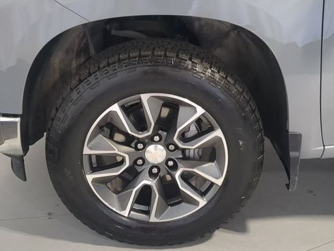 Used 2024 Chevrolet Silverado 1500 LT AWD/4WD image 14