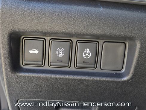 Used 2023 Nissan Maxima SR w/ Sport Mat Group FWD image 25