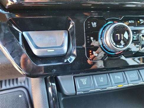 New 2026 GMC Sierra 2500 AT4 w/ AT4 Premium Plus Package image 15