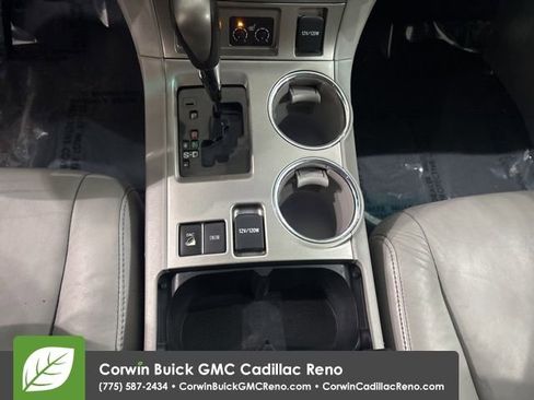 Used 2013 Toyota Highlander SE AWD/4WD image 25