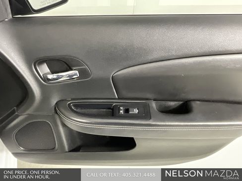 Used 2013 Dodge Avenger SXT w/ Sun/Sound Group image 20