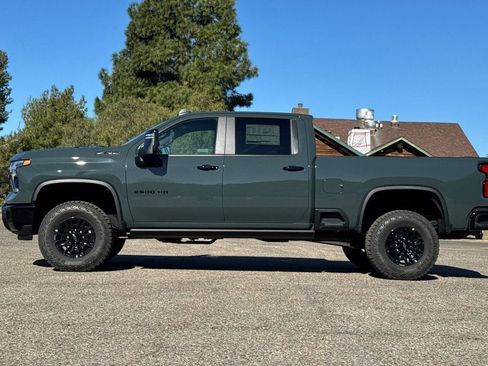 New 2026 Chevrolet Silverado 2500 ZR2 w/ LPO, Dark Essentials Package image 7