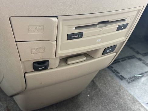 Used 2015 Honda Odyssey Touring image 29