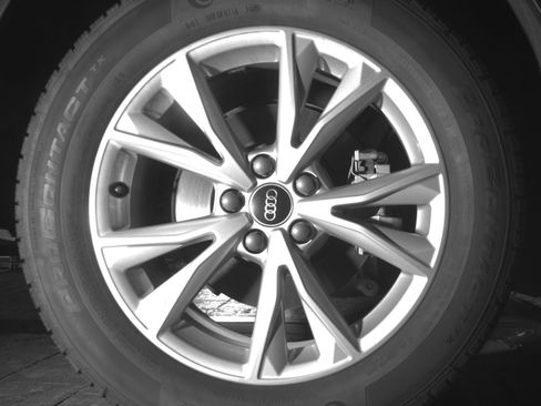 Certified 2025 Audi Q3 2.0T Premium AWD/4WD image 32