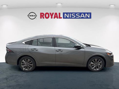 New 2026 Nissan Sentra SL w/ Floor Mat Package FWD image 8