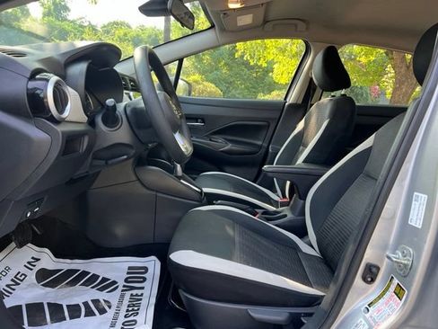 Used 2020 Nissan Versa SV FWD image 12