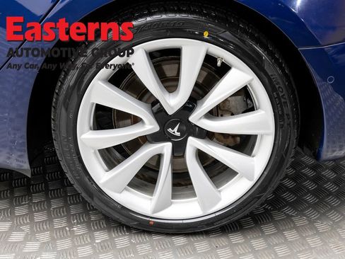 Used 2018 Tesla Model 3 RWD image 8