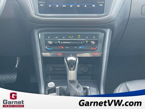 Used 2023 Volkswagen Tiguan SE w/ Panoramic Sunroof Package image 19