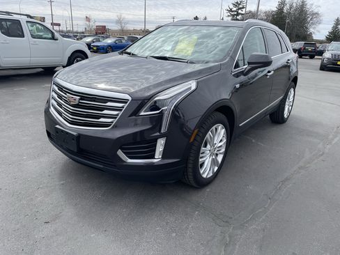 Used 2017 Cadillac XT5 Premium Luxury image 4