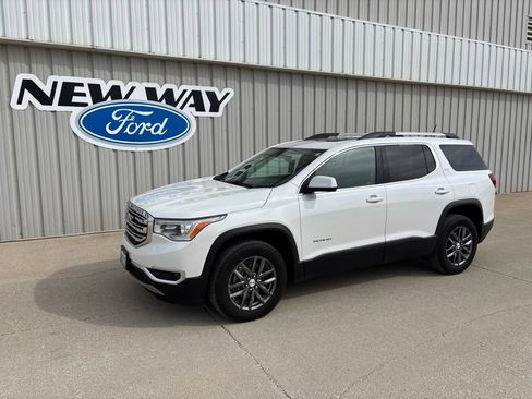 Used 2019 GMC Acadia SLT AWD/4WD image 1