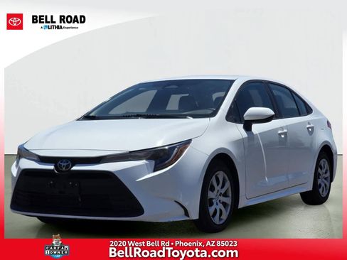 Used 2024 Toyota Corolla LE FWD image 1
