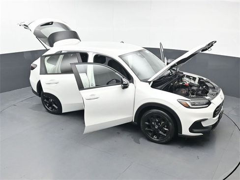 Used 2023 Honda HR-V Sport image 48
