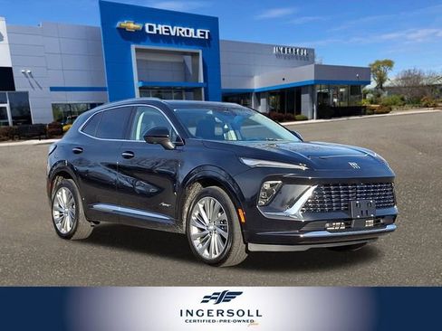 Used 2025 Buick Envision Avenir image 1