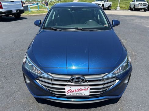 Used 2020 Hyundai Elantra Value Edition FWD image 2